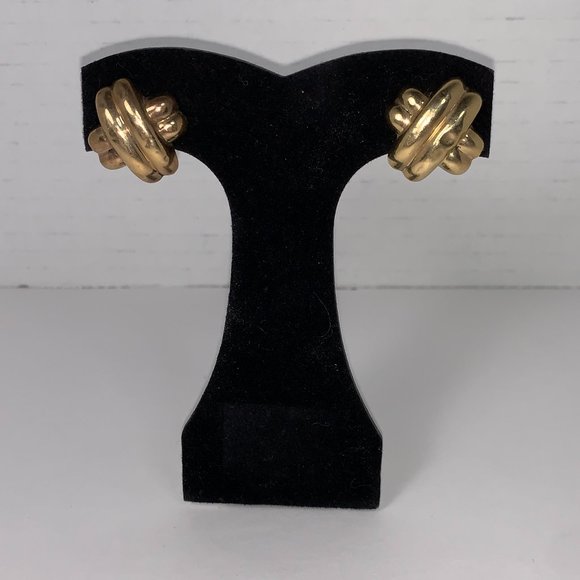 14 Kt Gold X Shaped Earrings